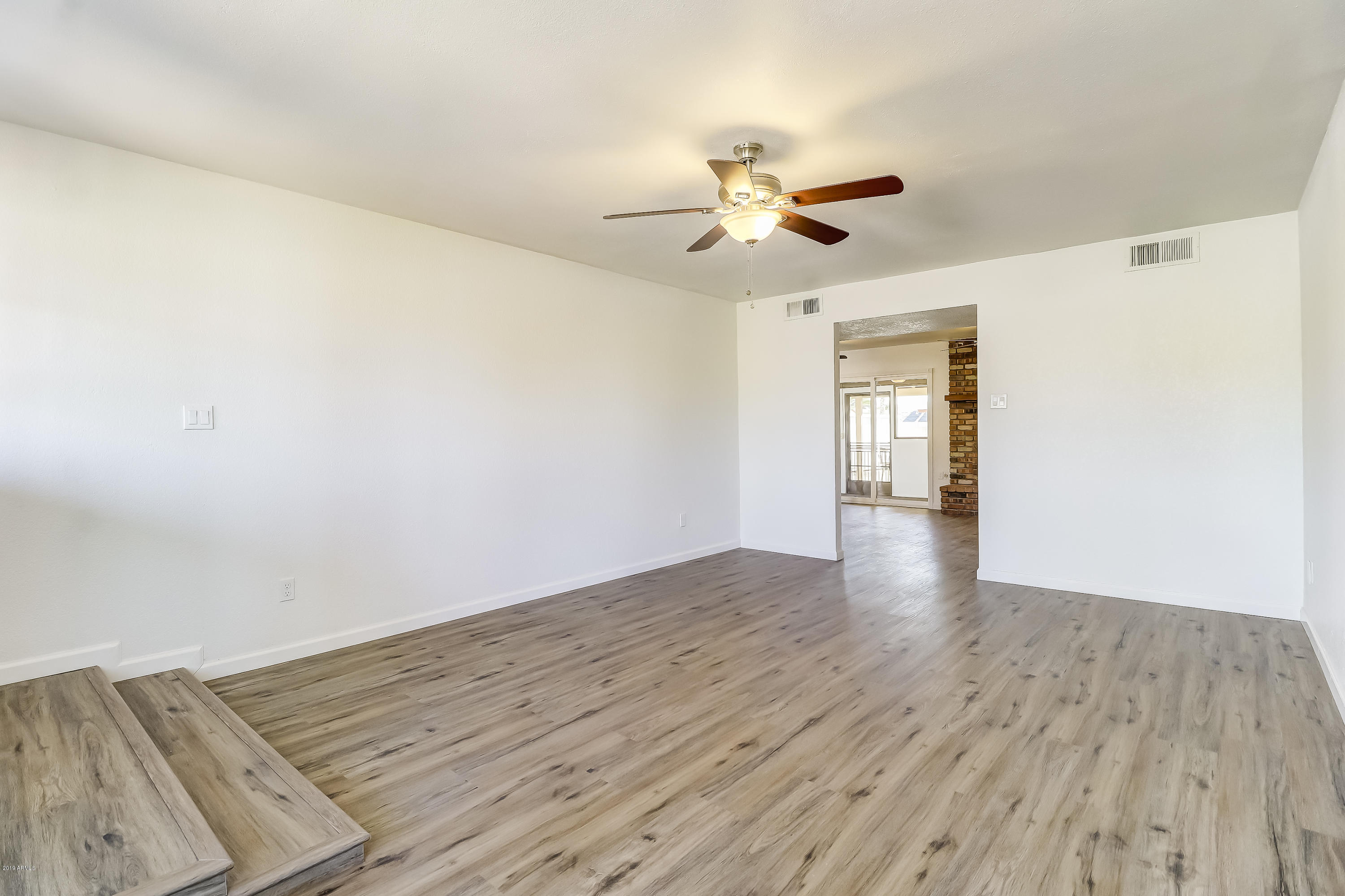 3933 West Phelps Road Phoenix, AZ 85053 - Photo 7 of 36