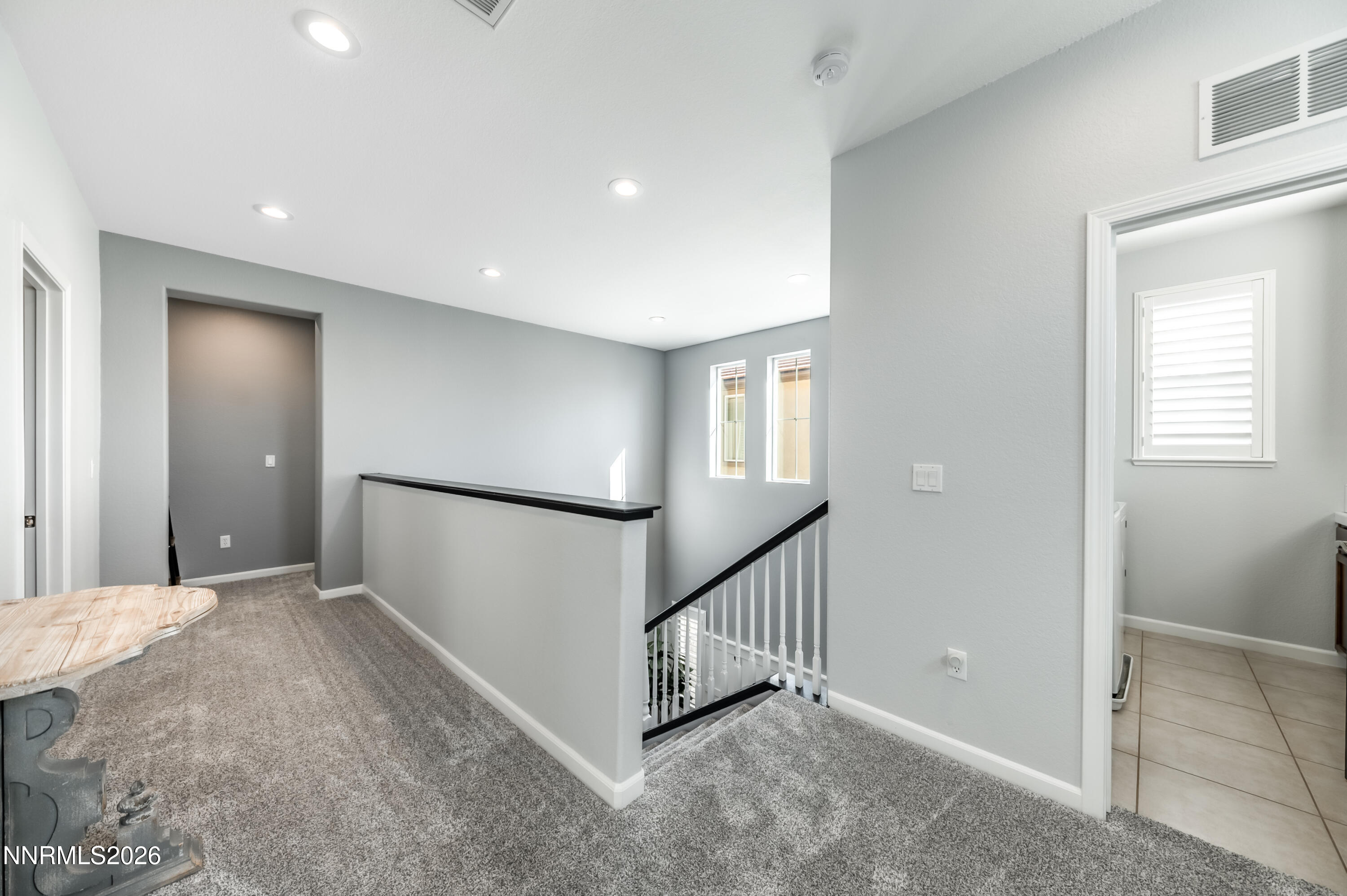 9530 Vikingholm Road Reno, NV 89521 - Photo 18 of 42 a view of an entryway