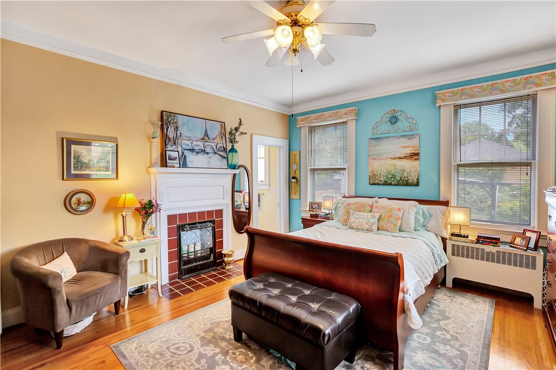 108 East Broad Street Anderson, SC 29621 - Photo 17 of 35 Msterbdrm w/ fireplace!!