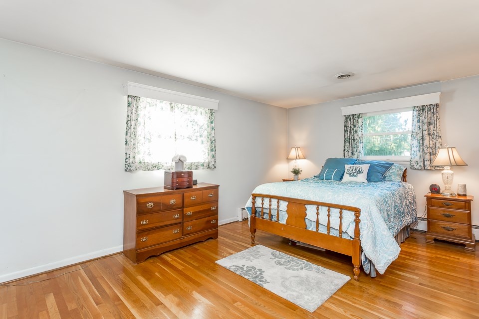1214 Hollins Road Waynesboro, VA 22980 - Photo 20 of 45 Gallery Image 20