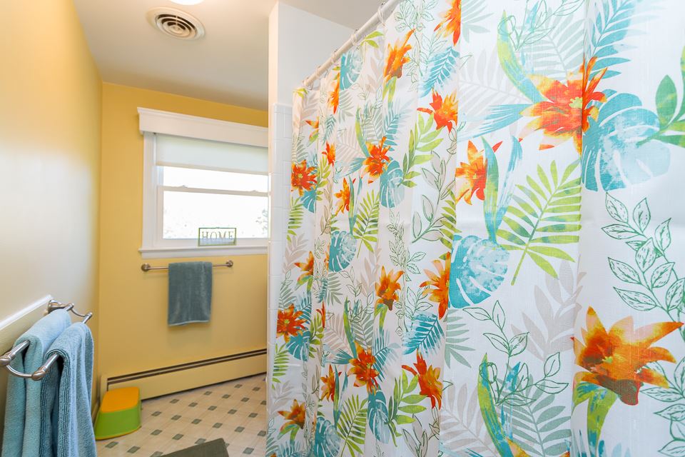 1214 Hollins Road Waynesboro, VA 22980 - Photo 25 of 45 Gallery Image 25