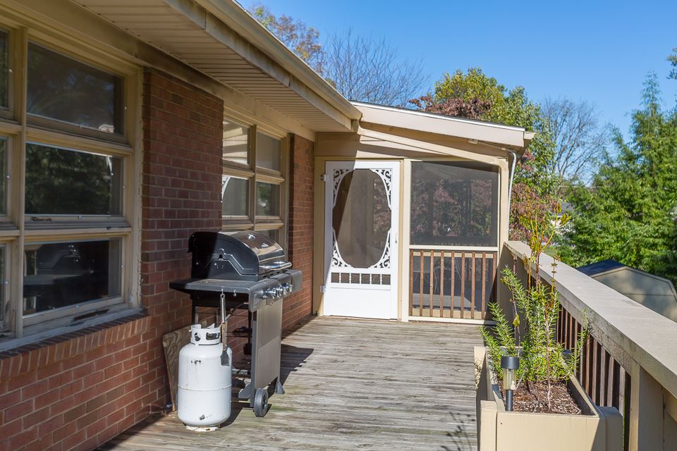 1214 Hollins Road Waynesboro, VA 22980 - Photo 37 of 45 Gallery Image 37