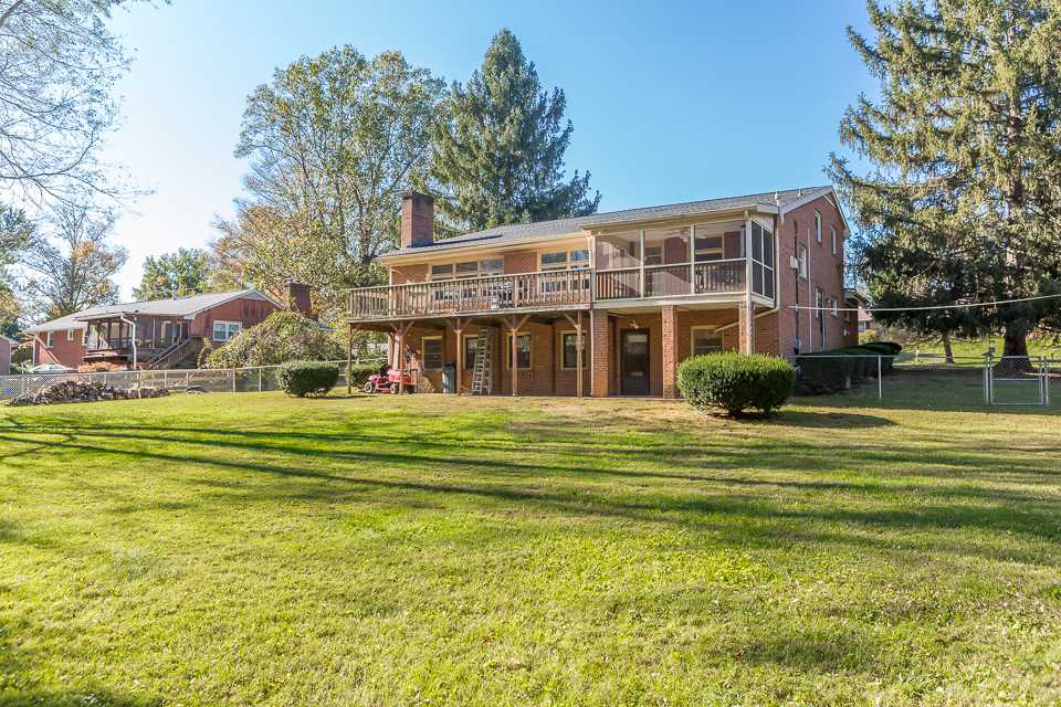 1214 Hollins Road Waynesboro, VA 22980 - Photo 41 of 45 Gallery Image 41