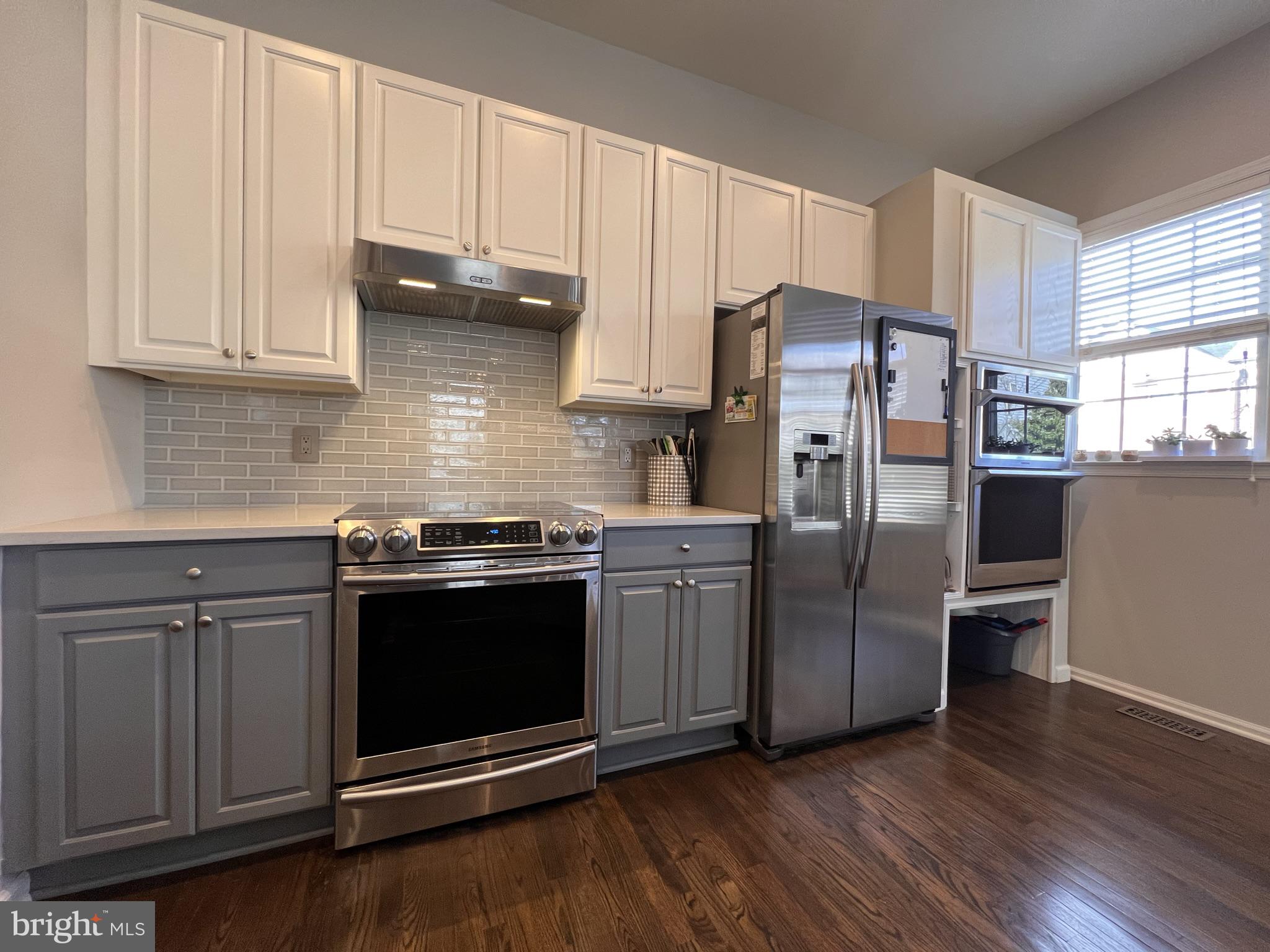 20709 Riptide Square Sterling, VA 20165 - Photo 20 of 61 Gallery Image 20