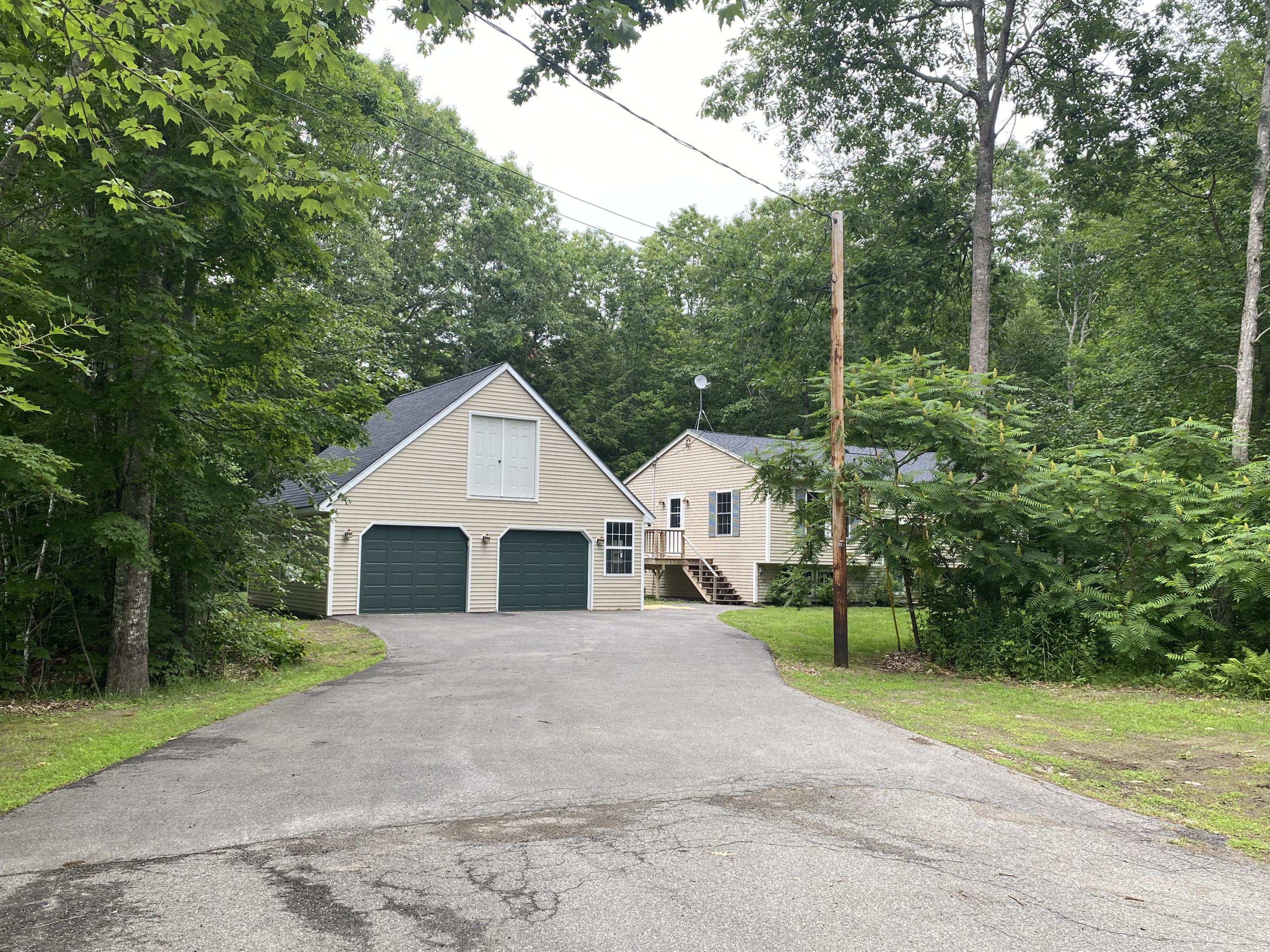 167 Arnold Road China, ME 04358 - Photo 1 of 27 698193EB-3FA8-4771-96F0-784EA55D2C50