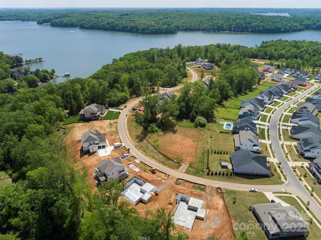 $1,032,086 | 843 Lakeforest Drive, Unit DEVONSHIRE, Belmont, NC 28012