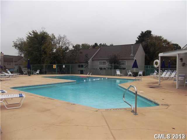 6043 Heath Valley Road, Unit I Charlotte, NC 28210 - Photo 13 of 16