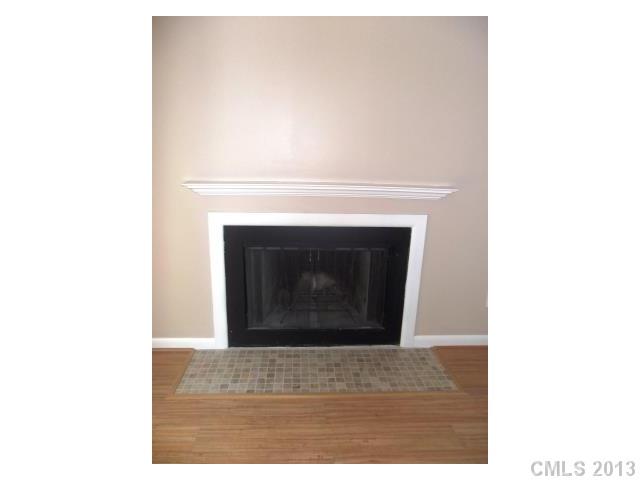 6043 Heath Valley Road, Unit I Charlotte, NC 28210 - Photo 5 of 16