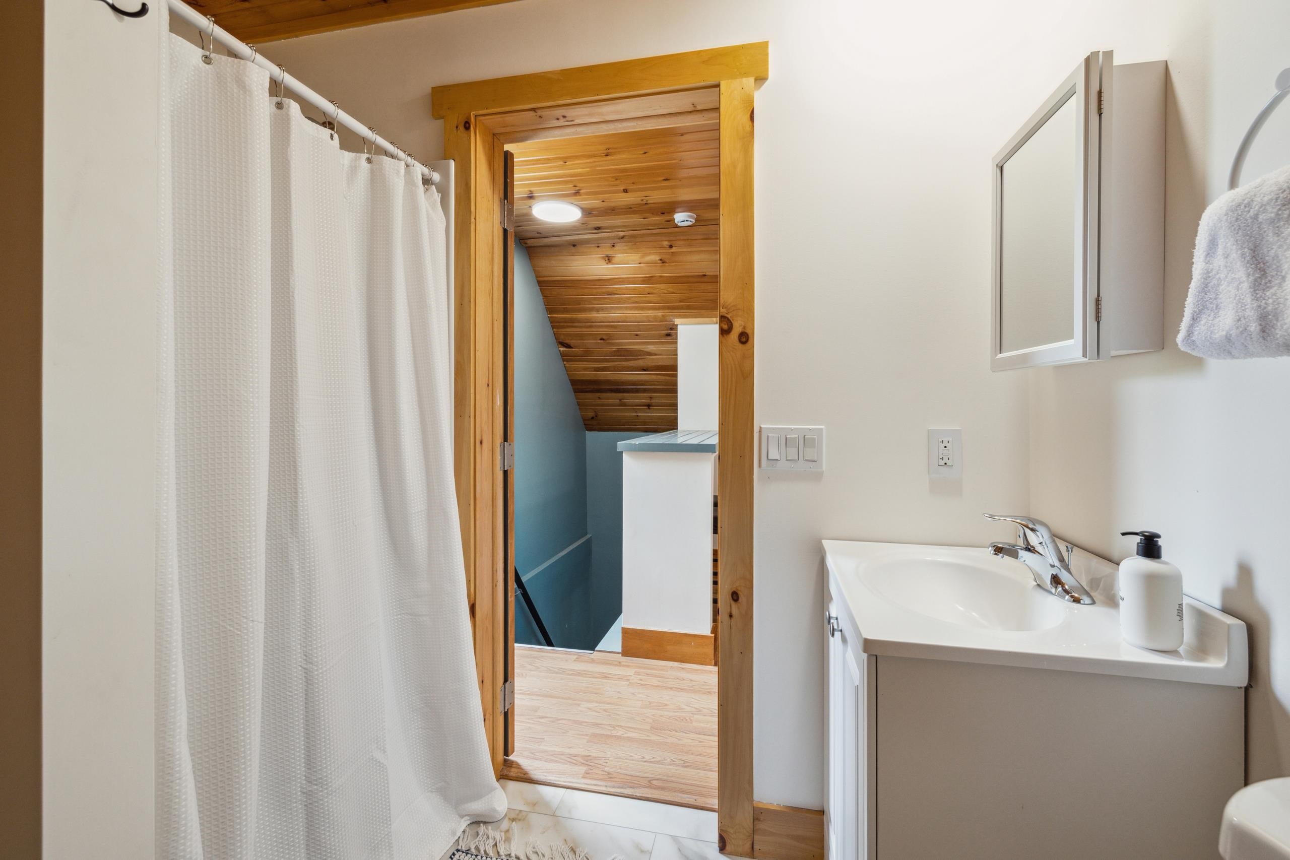1787 Vermont Rte 100 Ludlow, VT 05149 - Photo 21 of 47