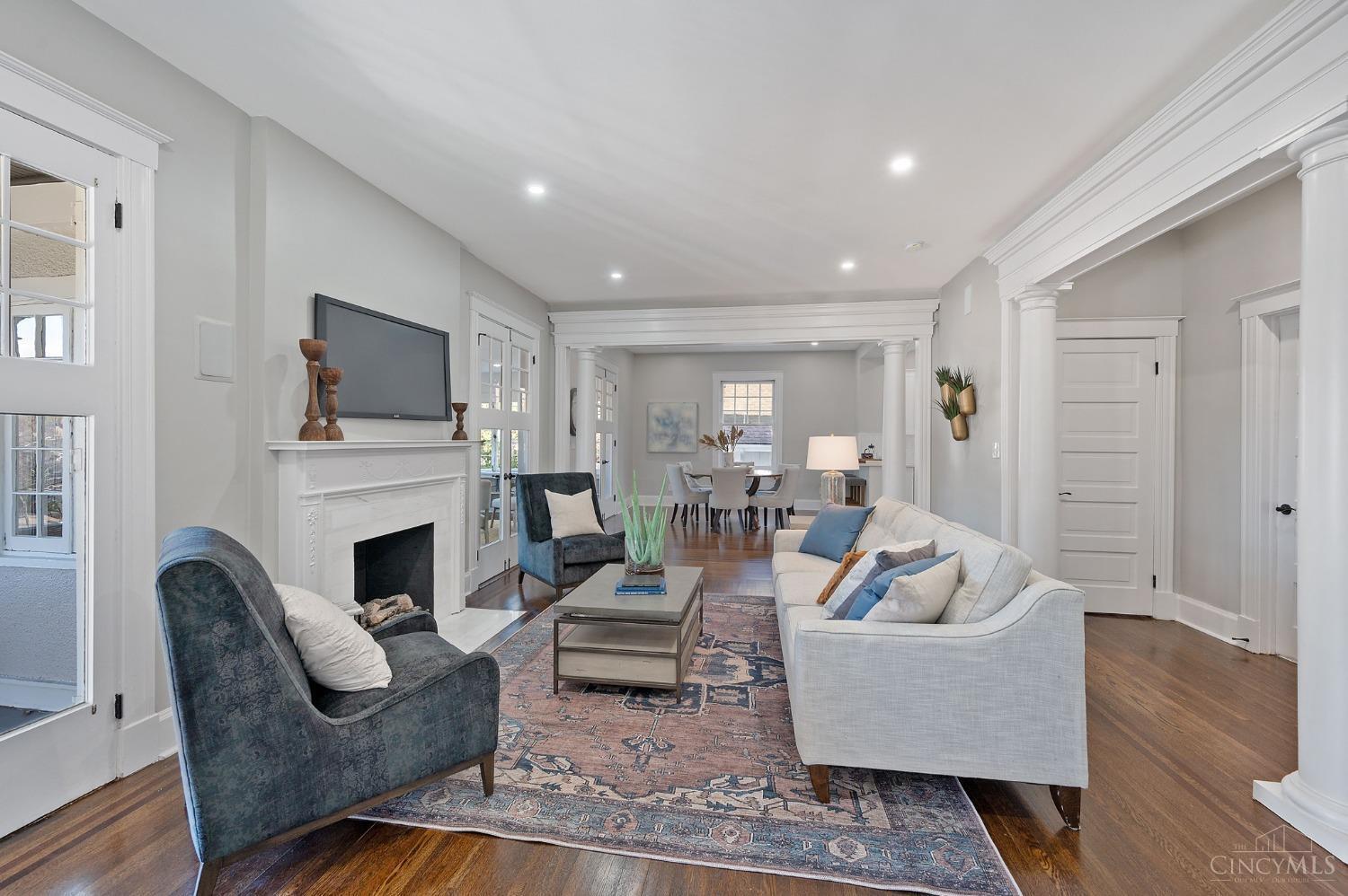 1256 Edwards Road Cincinnati, OH 45208 - Photo 5 of 44 Gallery Image 5