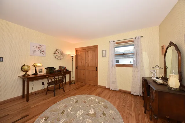 $320,000 | 9602 West Arthur Avenue, West Allis, WI 53227