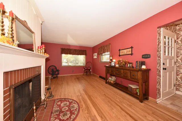 $320,000 | 9602 West Arthur Avenue, West Allis, WI 53227