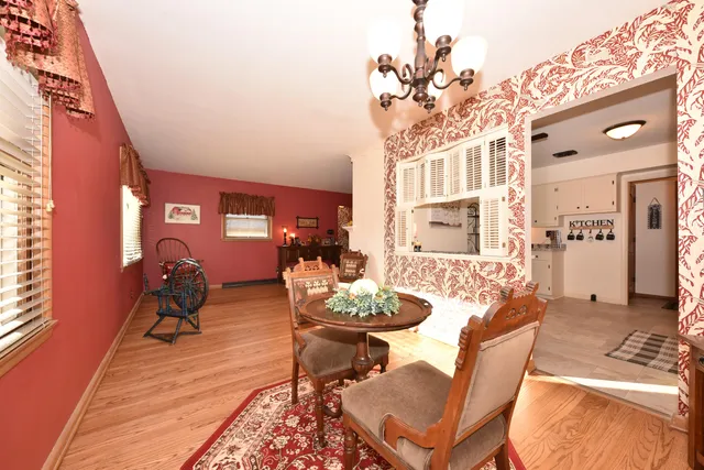 $320,000 | 9602 West Arthur Avenue, West Allis, WI 53227