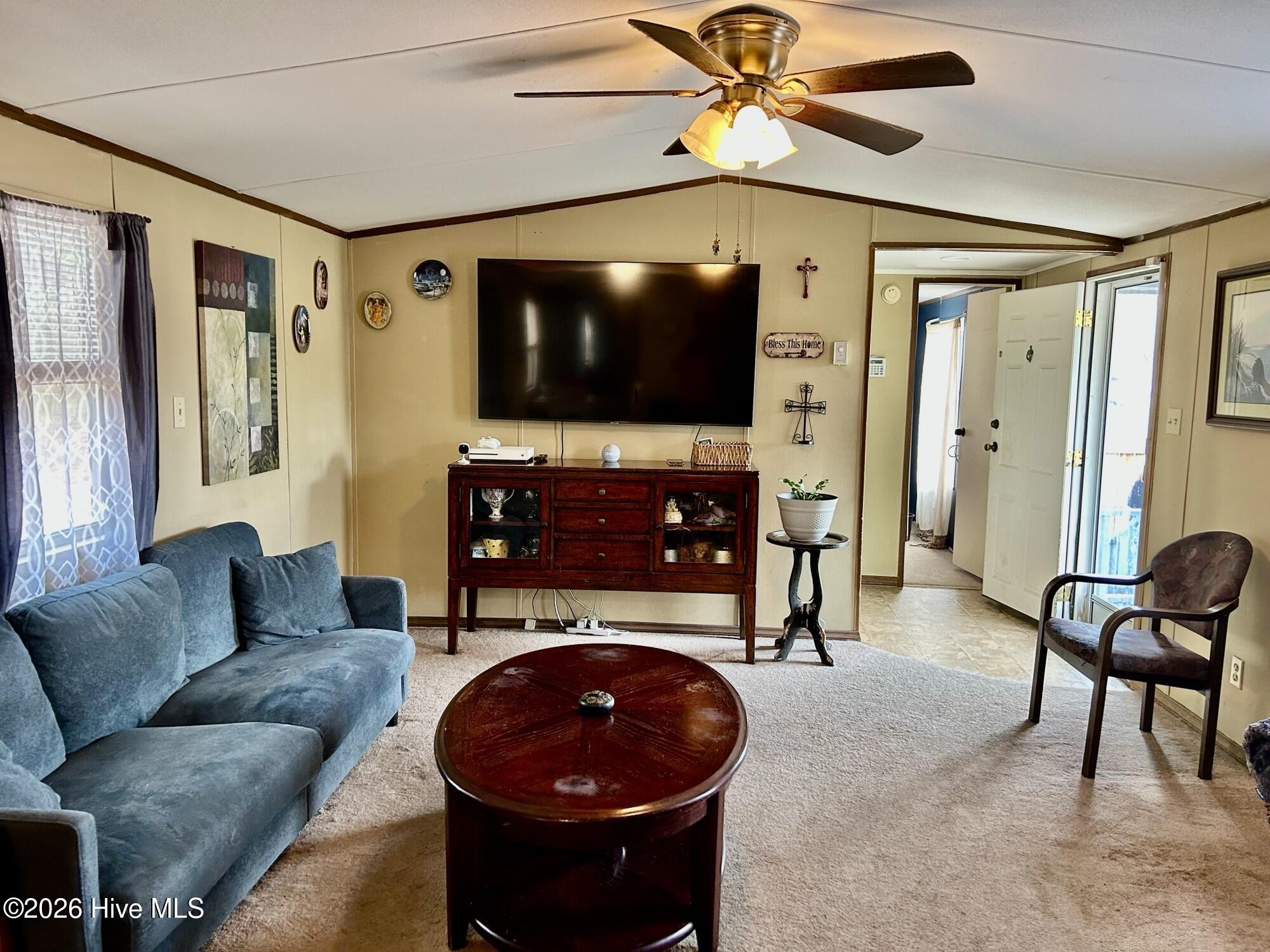 12721 Pea Bridge Road Laurinburg, NC 28352 - Photo 5 of 12 Living Room