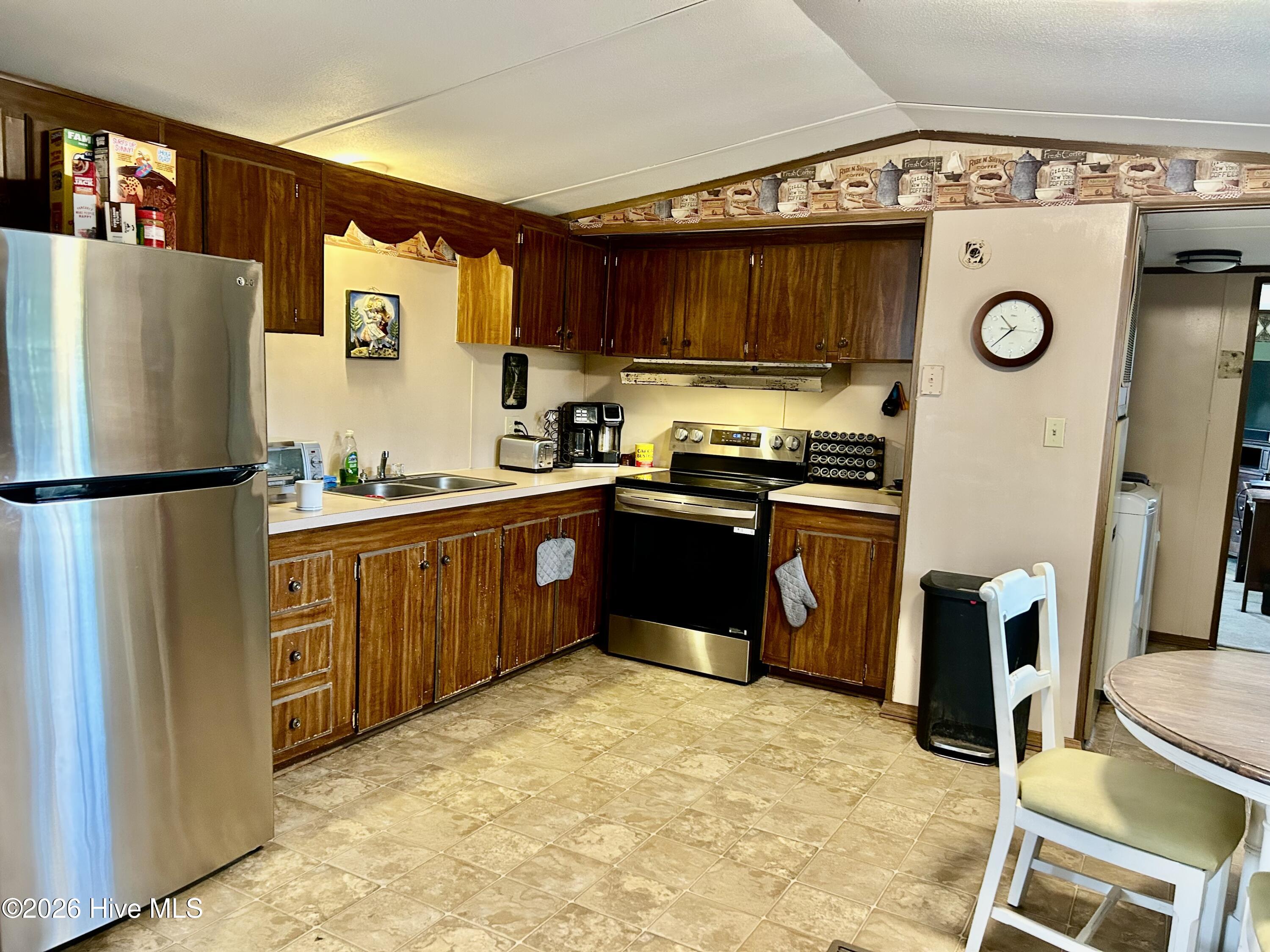 12721 Pea Bridge Road Laurinburg, NC 28352 - Photo 6 of 12 Kitchen