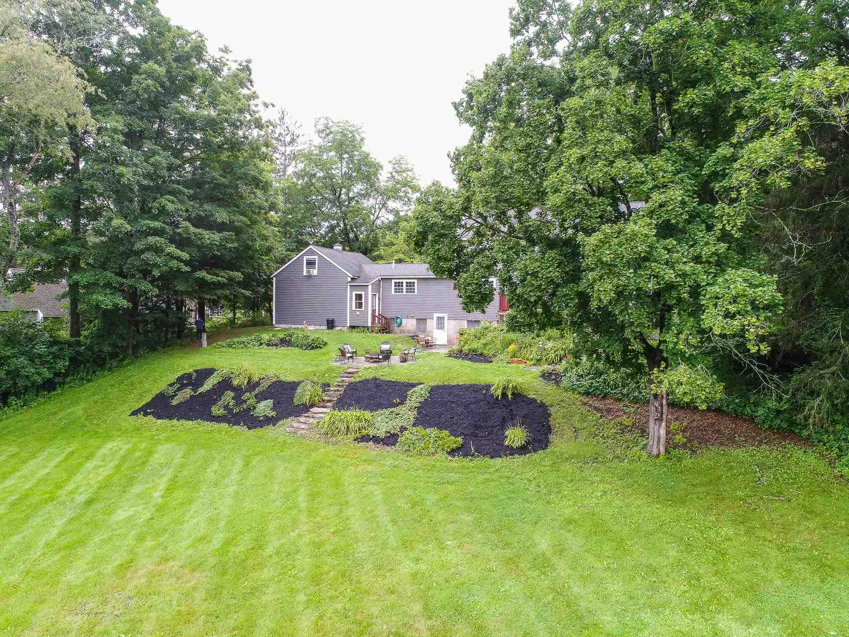 19 Mack Hill Road Amherst, NH 03031 - Photo 4 of 40