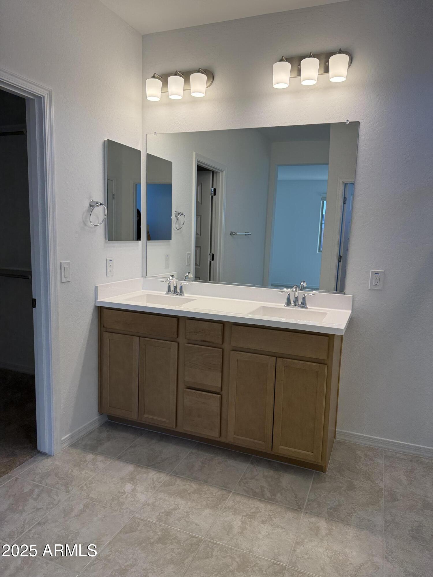 9973 West Mitchell Avenue Avondale, AZ 85392 - Photo 14 of 25 IMG_3012