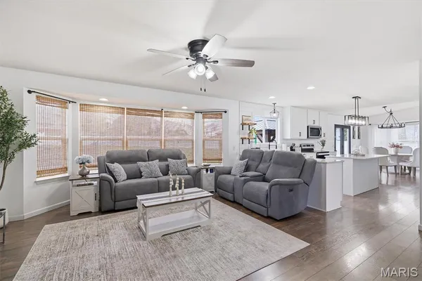 $425,000 | 1911 Providence Estate Drive, Wentzville, MO 63385