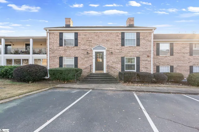 $213,000 | 925 Cleveland Street, Unit 91, Greenville, SC 29601