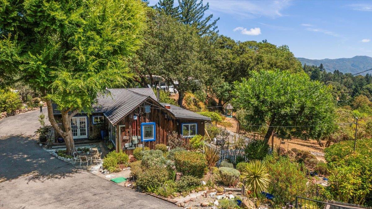 22196 Summit Road Los Gatos, CA 95033 - Photo 4 of 43 Gallery Image 4