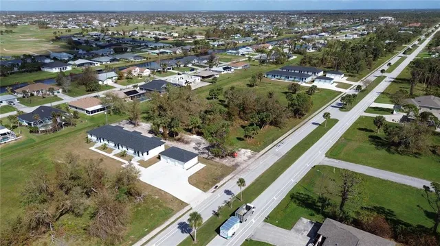 $822,400 | 260 Rotonda Blvd Rotonda Boulevard, Rotonda West, FL 33947