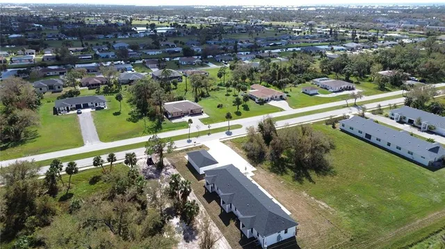 $822,400 | 260 Rotonda Blvd Rotonda Boulevard, Rotonda West, FL 33947