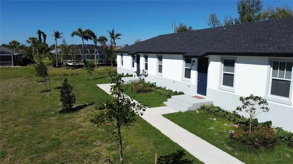 $718,900 | 260 Rotonda Blvd Rotonda Boulevard, Rotonda West, FL 33947
