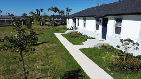 $718,900 | 260 Rotonda Blvd Rotonda Boulevard, Rotonda West, FL 33947