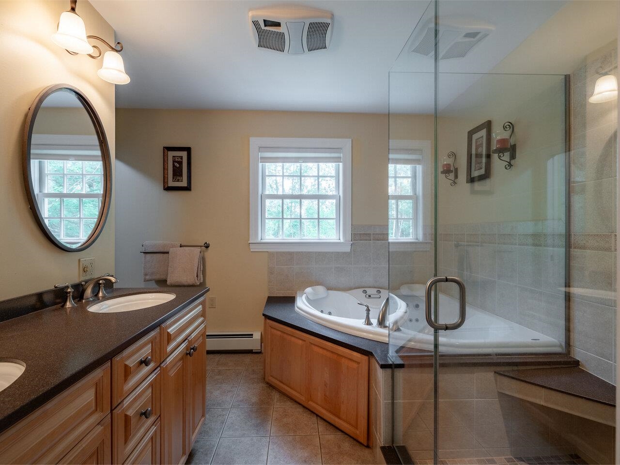 240 Farmstead Drive Shelburne, VT 05482 - Photo 19 of 40 Gallery Image 19