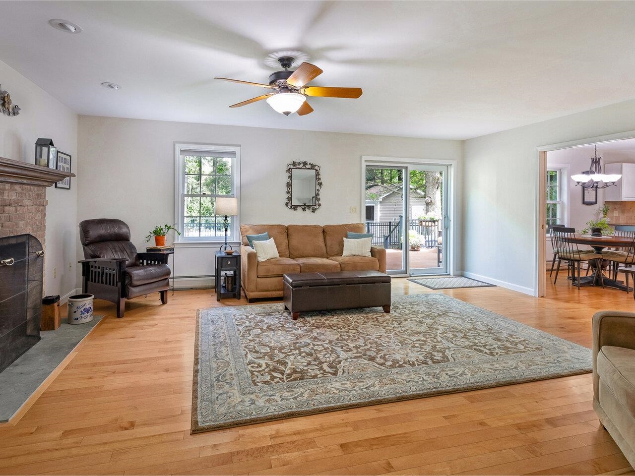 240 Farmstead Drive Shelburne, VT 05482 - Photo 8 of 40 Gallery Image 8