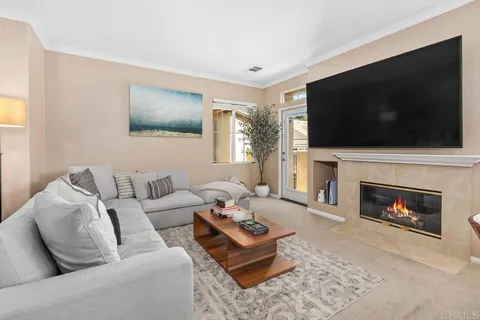 $684,900 | 11192 Catarina Lane, Unit 114, San Diego, CA 92128