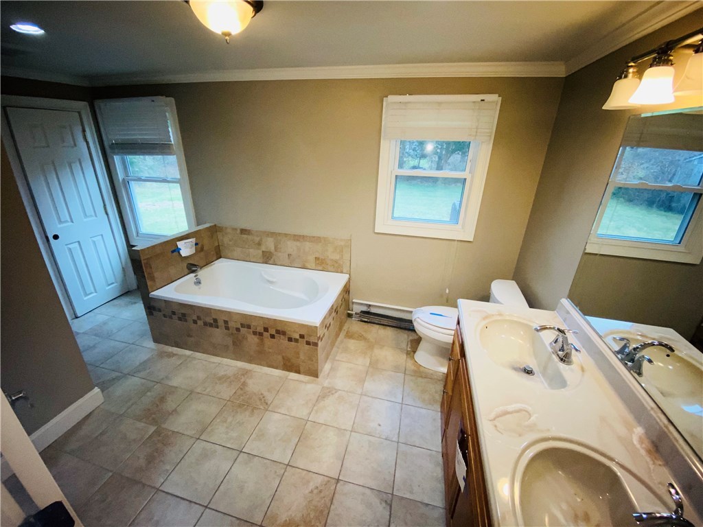 24 Norman Road Jamestown, RI 02835 - Photo 15 of 22