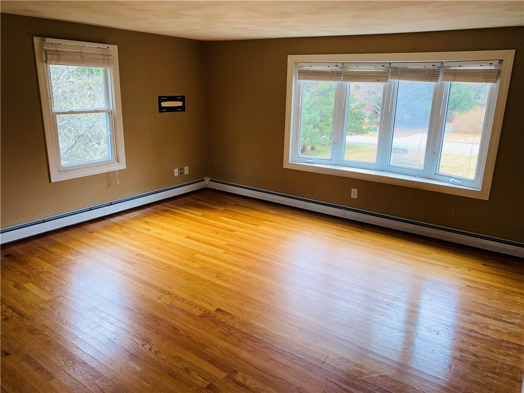 24 Norman Road Jamestown, RI 02835 - Photo 8 of 22