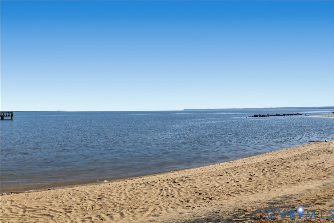 100 Taylor Street, Unit 302 Colonial Beach, VA 22443 - Photo 23 of 30 Water view with local beach