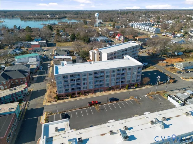 $289,000 | 100 Taylor Street, Unit 302, Colonial Beach, VA 22443
