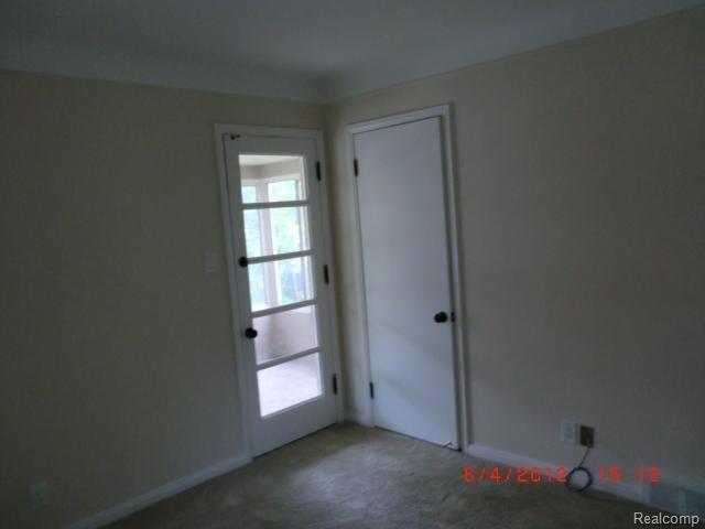 351 Moross Road Grosse Pointe, MI 48236 - Photo 6 of 9 CIMG8740.JPG