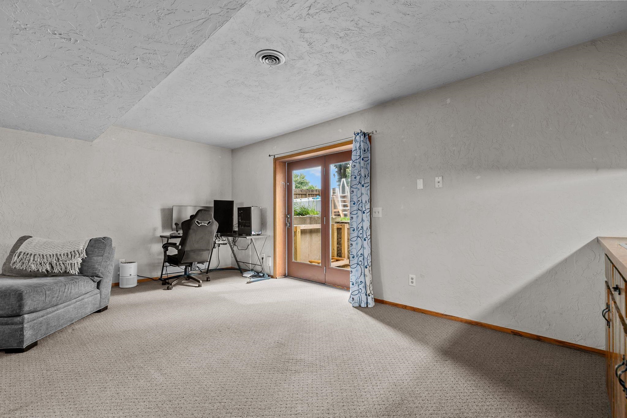 1400 Chickadee Lane Appleton, WI 54915 - Photo 12 of 31 Gallery Image 12