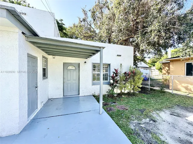 $2,900 | 1278 Northwest 44th Street, Unit 1, Miami, FL 33142