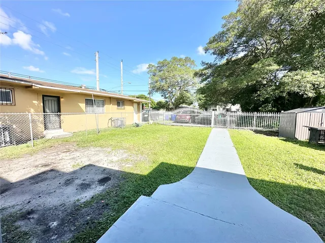 $2,900 | 1278 Northwest 44th Street, Unit 1, Miami, FL 33142