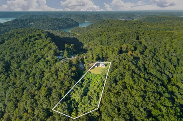 $449,000 | 385 Oak Drive, Smithville, TN 37166