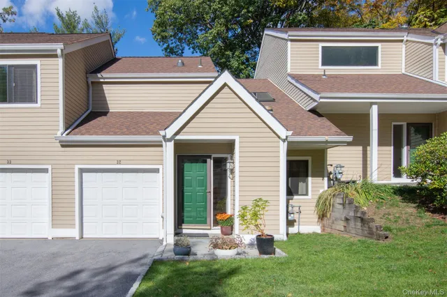 $689,000 | 32 Westwood Cl, Irvington, NY 10533