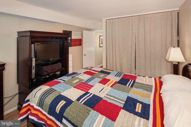 1523 Northgate Square, Unit 15232 Reston, VA 20190 - Photo 12 of 27 Bedroom (Master)
