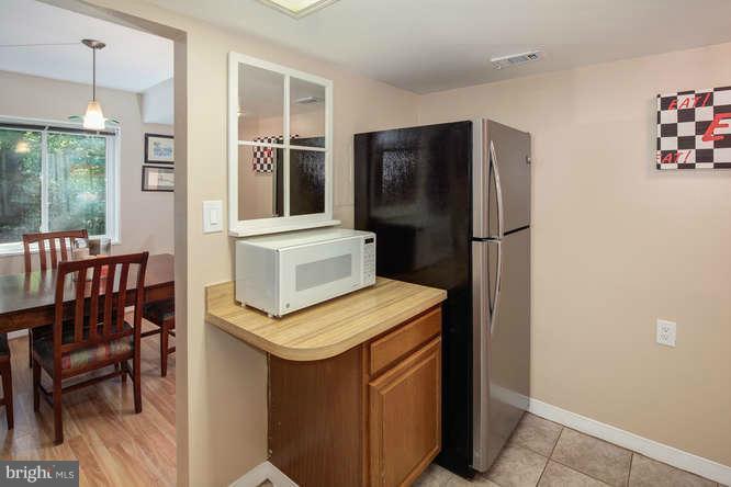 1523 Northgate Square, Unit 15232 Reston, VA 20190 - Photo 16 of 27 Kitchen
