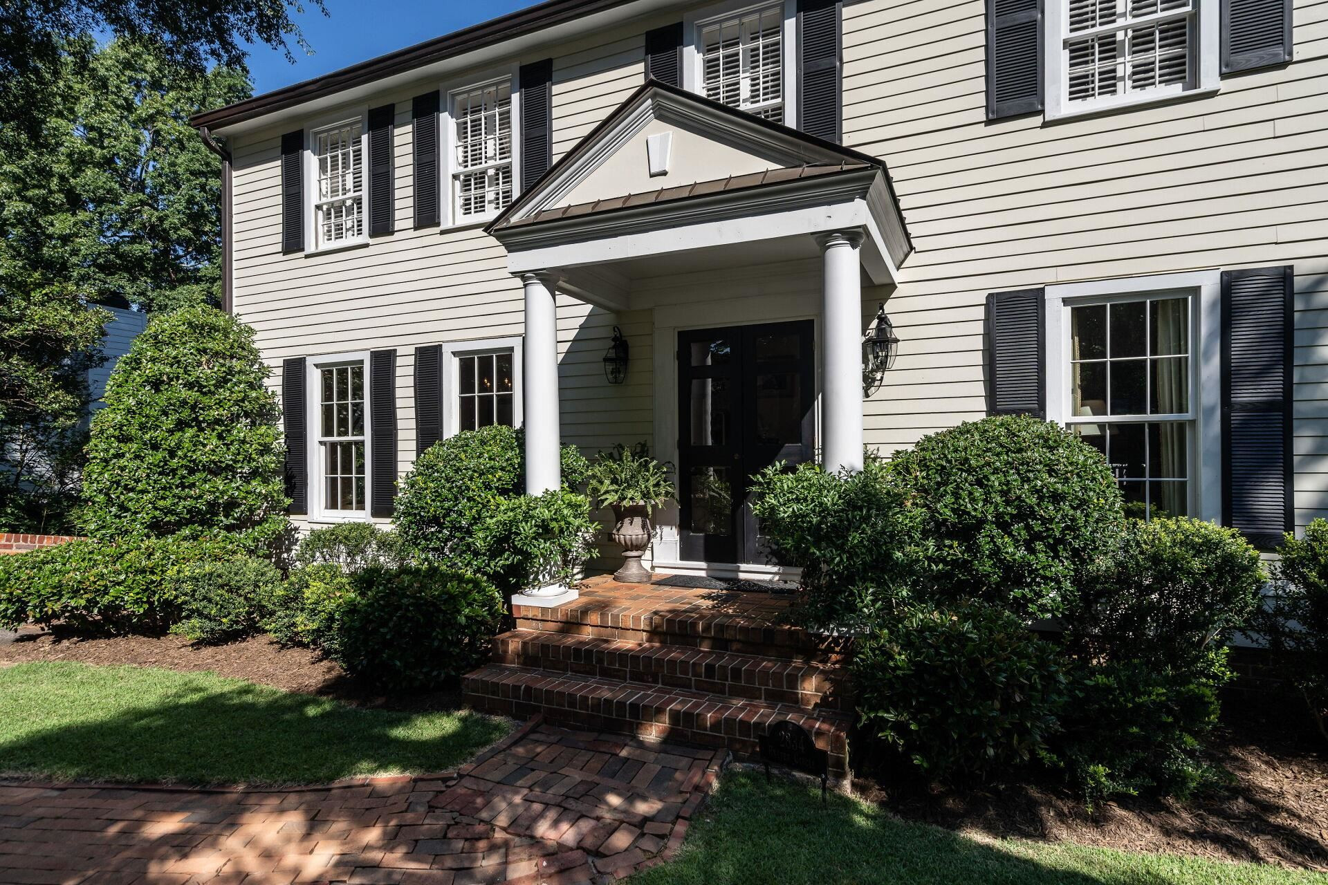 2834 Exeter Circle Raleigh, NC 27608 - Photo 3 of 30 Exterior Front