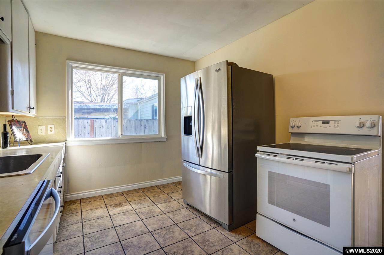 1415 Southwest Walnut Street Albany, OR 97321 - Photo 17 of 33