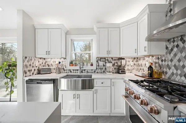 $599,999 | 6 Ramsay Road, West Milford, NJ 07421
