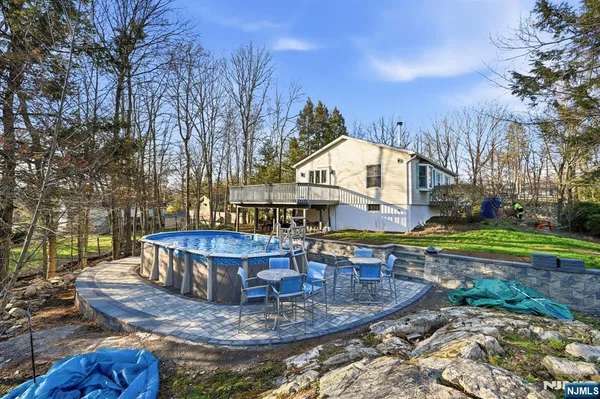 $599,999 | 6 Ramsay Road, West Milford, NJ 07421