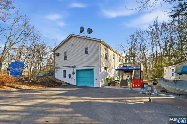 $599,999 | 6 Ramsay Road, West Milford, NJ 07421