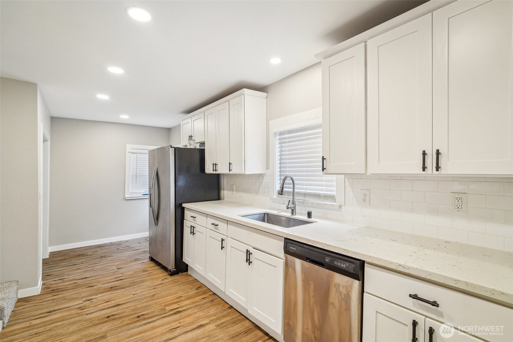 2406 100th Street Southeast Everett, WA 98208 - Photo 12 of 38