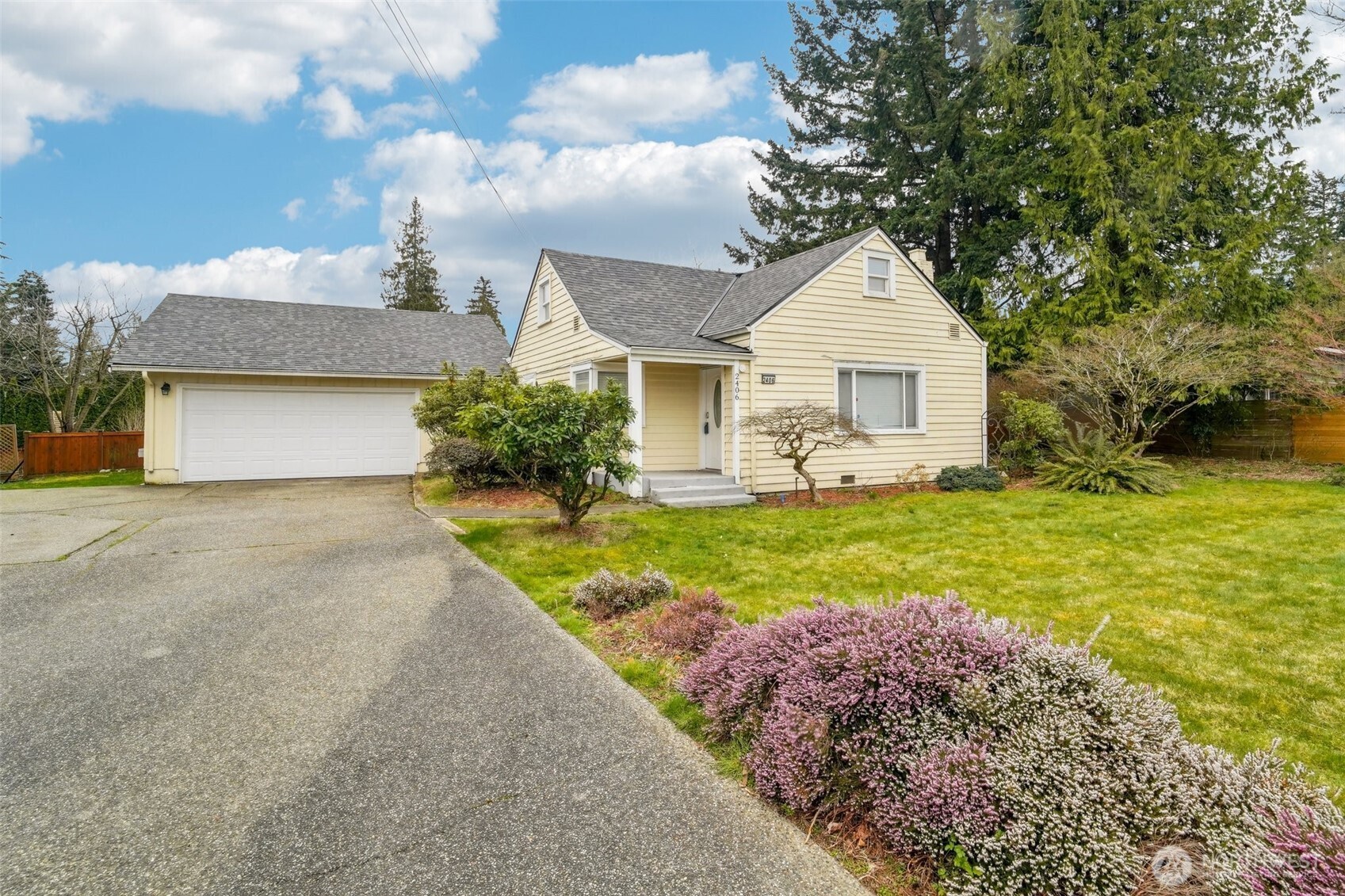 2406 100th Street Southeast Everett, WA 98208 - Photo 2 of 38